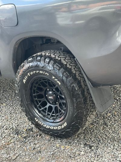 Toyota Hilux miniatura 8