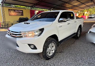 Toyota Hilux thumbnail 1