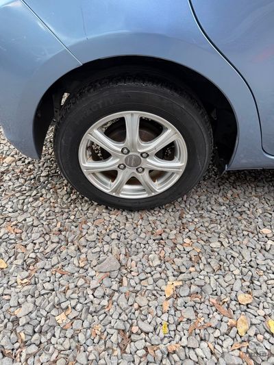 Toyota Vitz miniatura 11