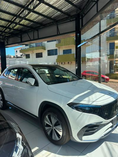 Mercedes-Benz EQA thumbnail 1