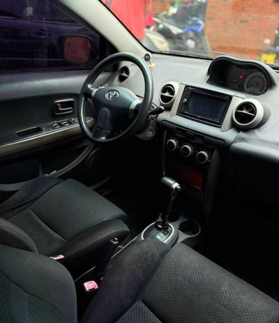 Toyota Hilux miniatura 8