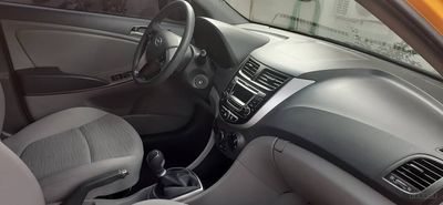 Hyundai Accent miniatura 2
