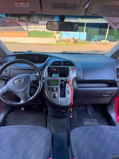 Toyota Ractis miniatura 7