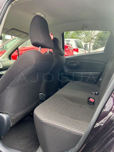 Toyota Vitz miniatura 13