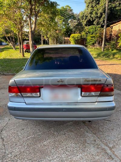 Nissan Sunny miniatura 4