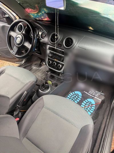 Volkswagen Gol miniatura 9