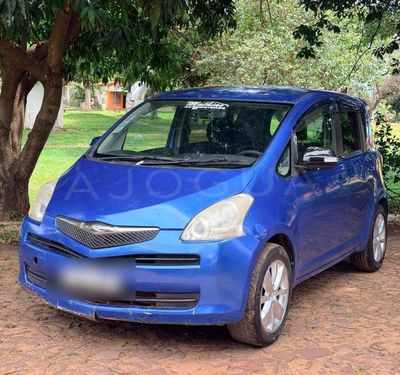 Toyota Ractis thumbnail 1