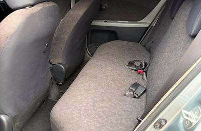 Toyota Vitz miniatura 6