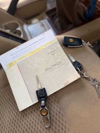 Nissan Patrol miniatura 12