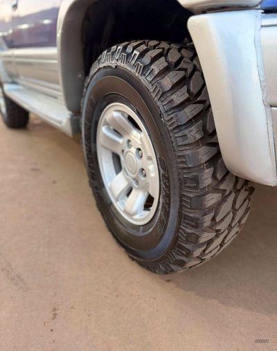 Toyota Hilux miniatura 8