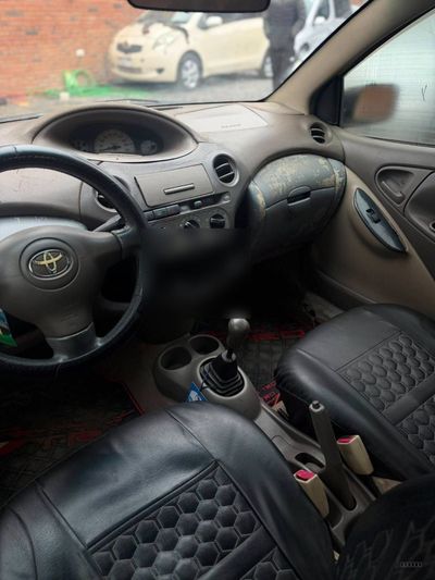 Toyota Platz miniatura 6