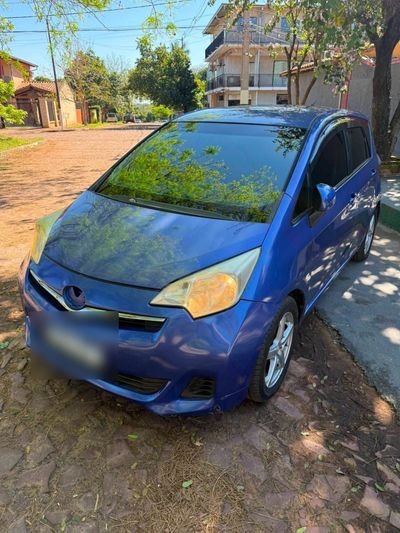 Toyota Ractis miniatura 2