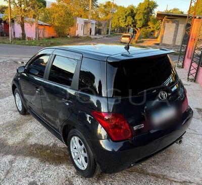 Toyota Ist miniatura 6