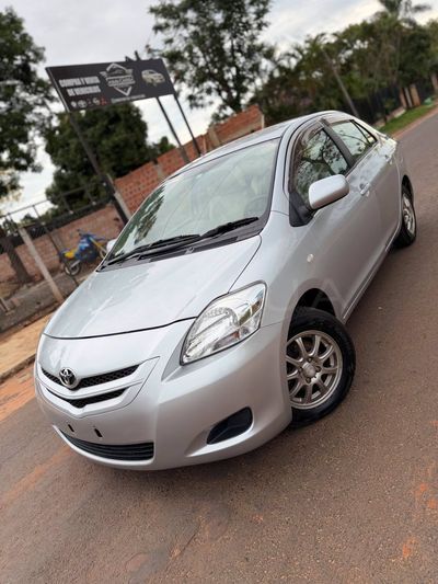 Toyota Belta miniatura 11