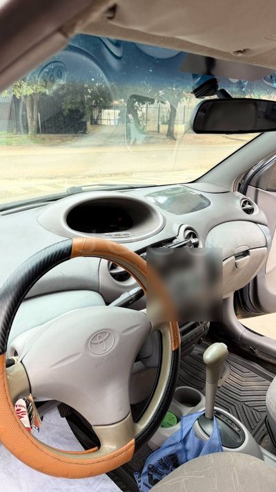 Toyota Platz miniatura 8