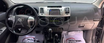 Toyota Hilux miniatura 8