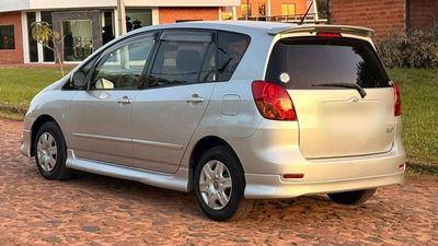 Toyota Spacio miniatura 3