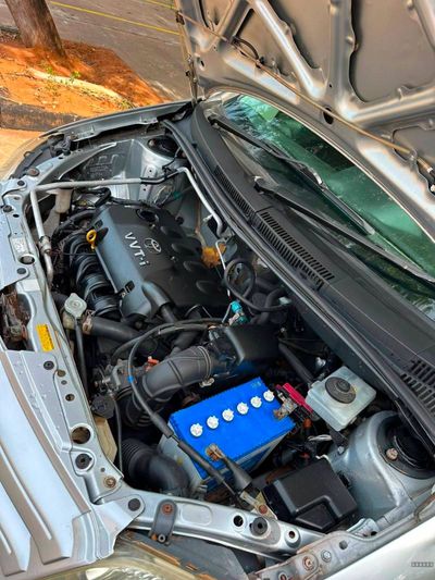 Toyota Ist miniatura 6