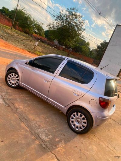 Toyota Vitz miniatura 5