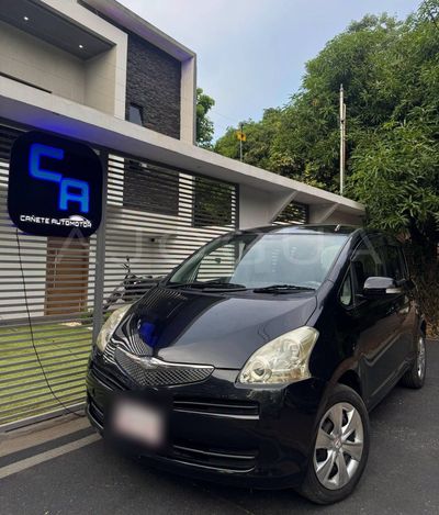 Toyota Ractis miniatura 4