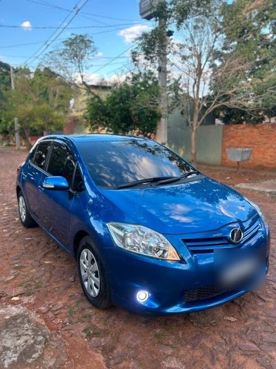 Toyota Auris miniatura 2