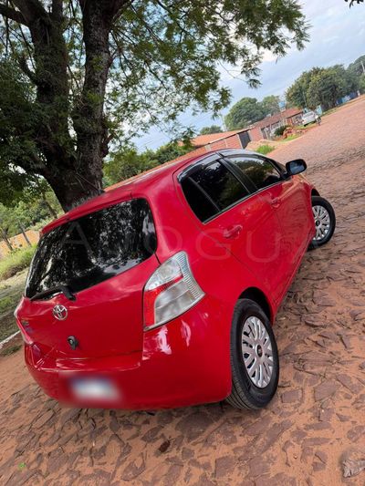 Toyota Vitz miniatura 8