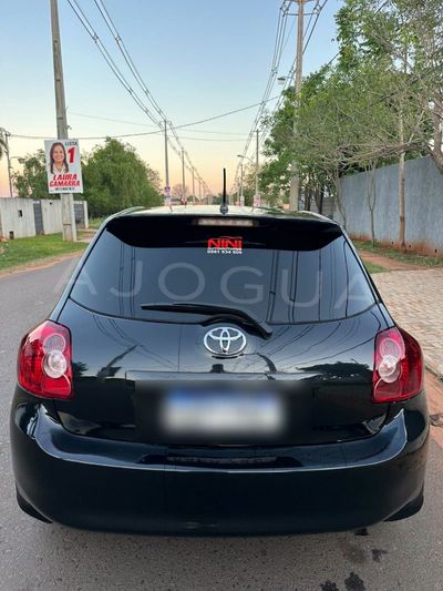 Toyota Auris miniatura 5