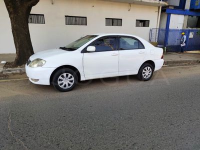 Toyota Corolla miniatura 2