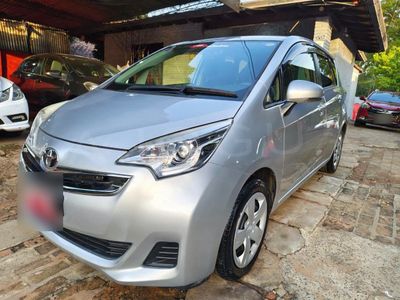 Toyota Ractis miniatura 7