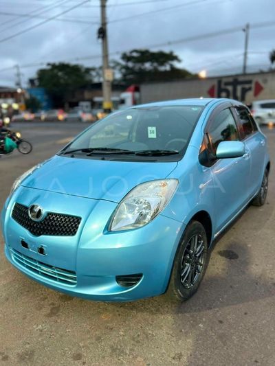 Toyota Vitz 2005