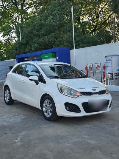 Kia Rio miniatura 4