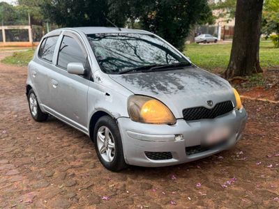 Toyota Vitz thumbnail 1
