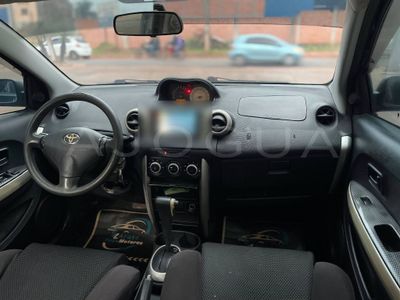 Toyota Ist miniatura 9