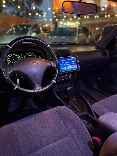 Toyota Carina miniatura 10
