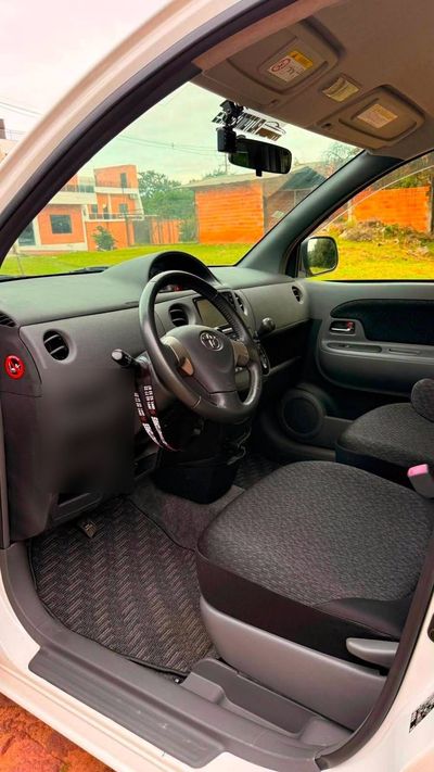 Toyota Sienta miniatura 6