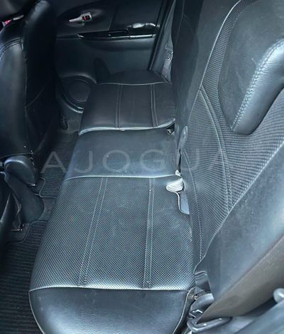 Suzuki IST miniatura 8