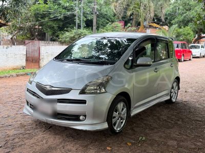 Toyota Ractis miniatura 3