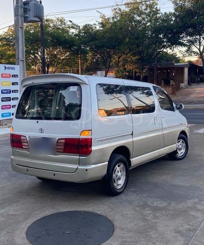 Toyota Gran Hiace miniatura 6