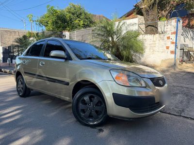 Kia Rio miniatura 2