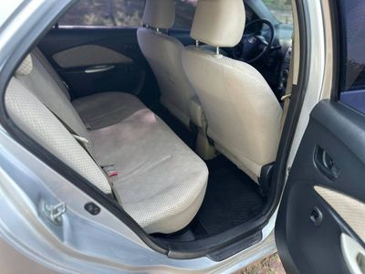 Toyota Belta miniatura 7