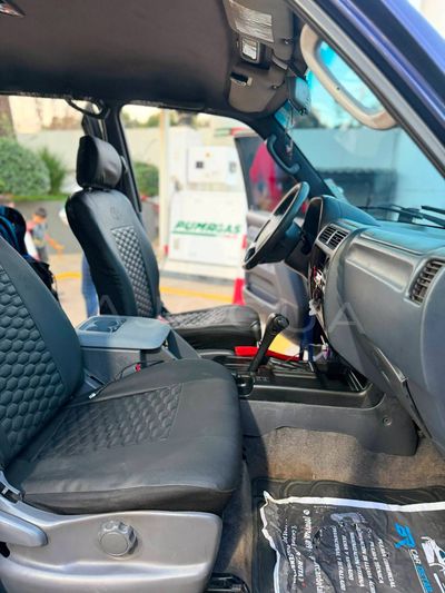 Toyota Prado miniatura 14