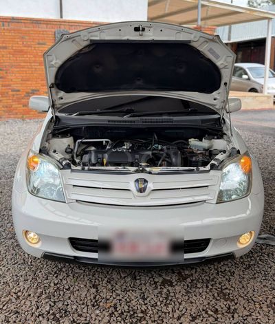 Toyota Ist miniatura 2