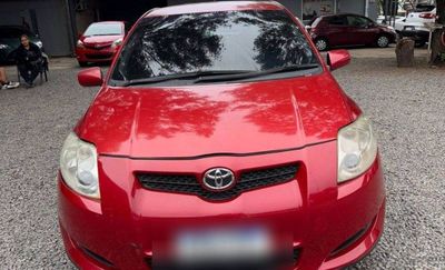 Toyota Auris miniatura 2