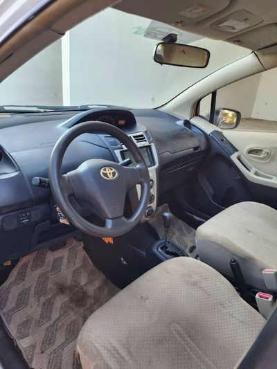 Toyota vizt miniatura 8