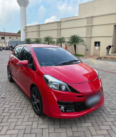 Toyota Vitz miniatura 8