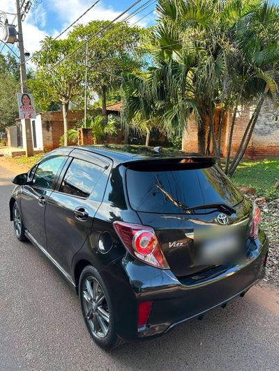 Toyota Vitz miniatura 5