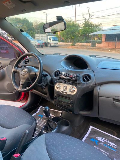 Toyota Vitz miniatura 5
