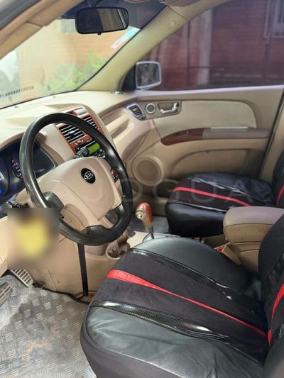 Kia Sportage miniatura 6
