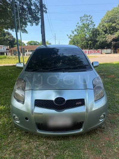 Toyota Vitz thumbnail 1