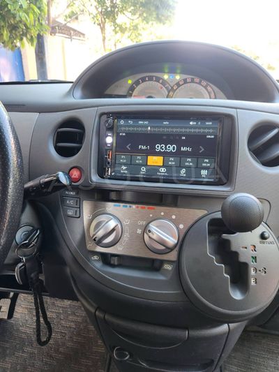 Toyota Sienta miniatura 10